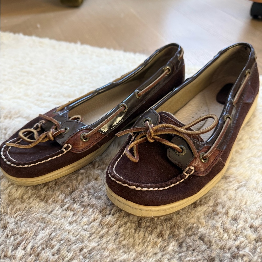 Sperry women’s Brown Boat Shoes
